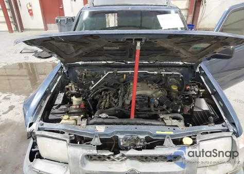 2001 Nissan Xterra Se из США, поврежденный, VIN 5N1ED28Y61C514138